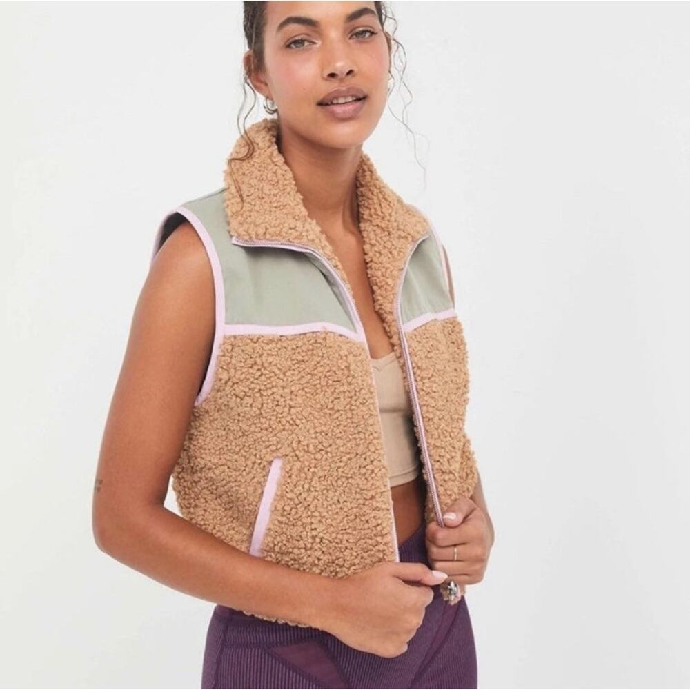 For Love & Lemons Pink Teddy Sherpa Full Zip Vest Medium Sleeveless